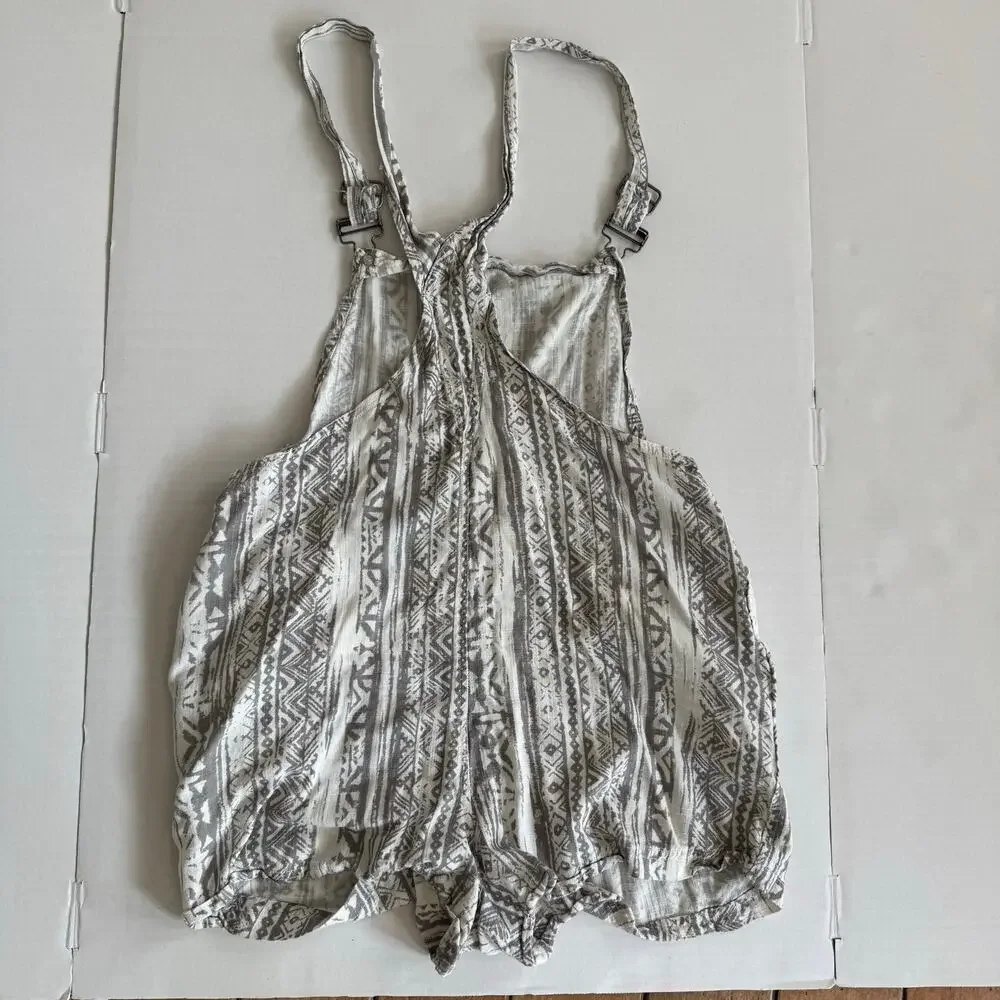 Linen Large Gray White Boho tribal overall jumper romper shorts playsuit Cali - Picture 3 of 12